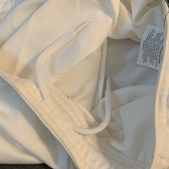 Classic White Women’s Joggers
Dri-Fit/ string at waist/ 2 open side pockets - Picture 8 of 8